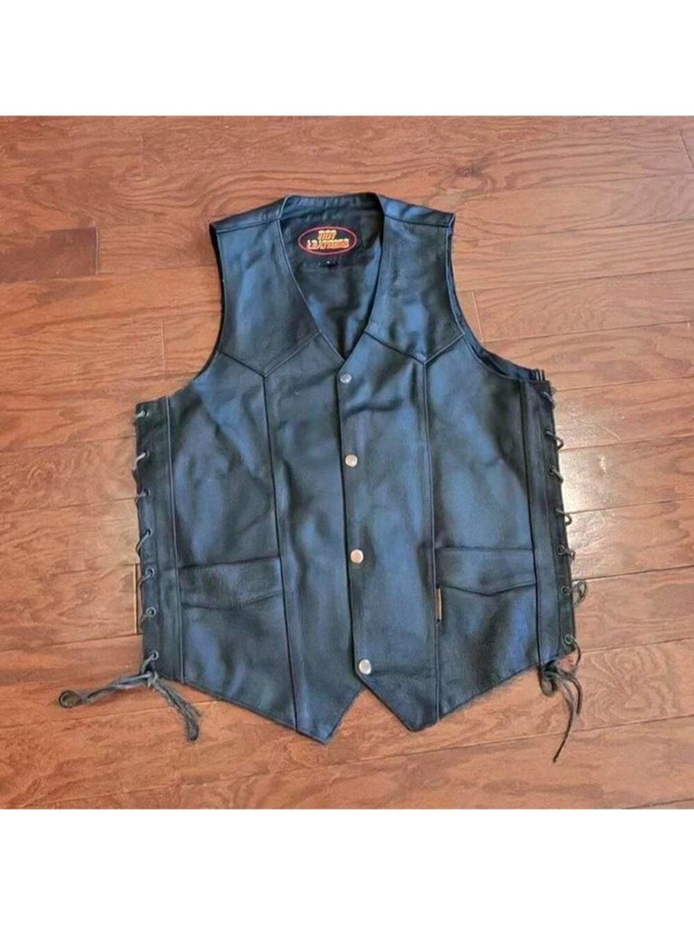 Hot Leathers Black Leather Motorcycle Vest Eagle Patch Side Laces SIZE small